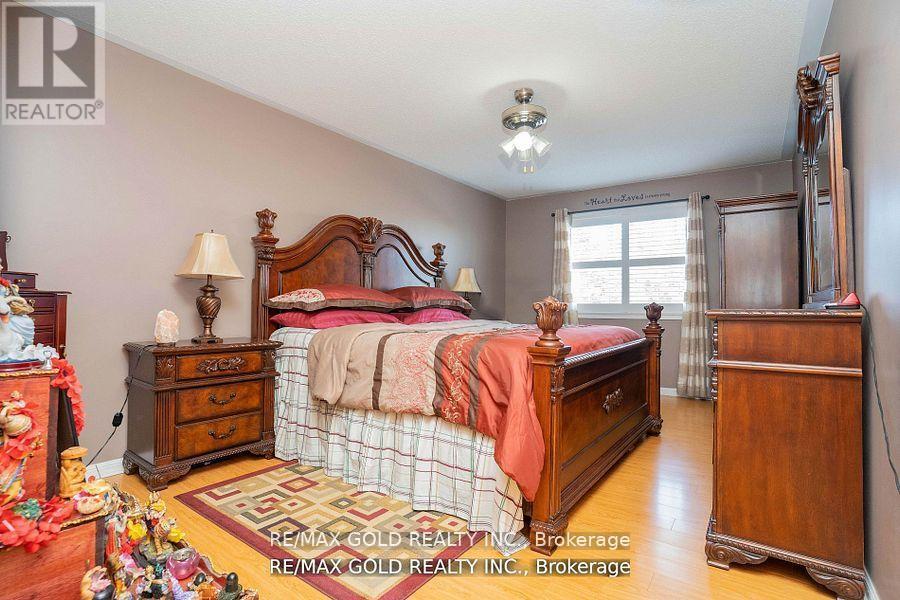 34 Jingle Crescent, Brampton, Ontario  L6S 0B2 - Photo 19 - W12189633