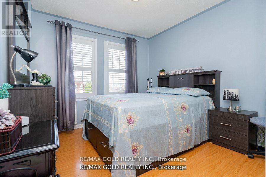 34 Jingle Crescent, Brampton, Ontario  L6S 0B2 - Photo 21 - W12189633