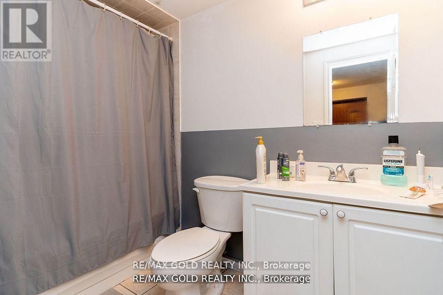 34 Jingle Crescent, Brampton, Ontario  L6S 0B2 - Photo 23 - W12189633
