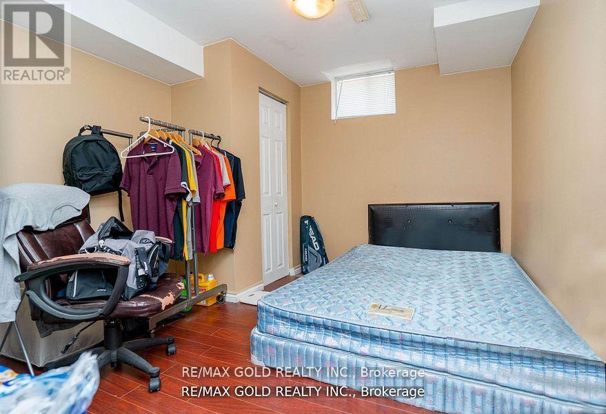 34 Jingle Crescent, Brampton, Ontario  L6S 0B2 - Photo 29 - W12189633