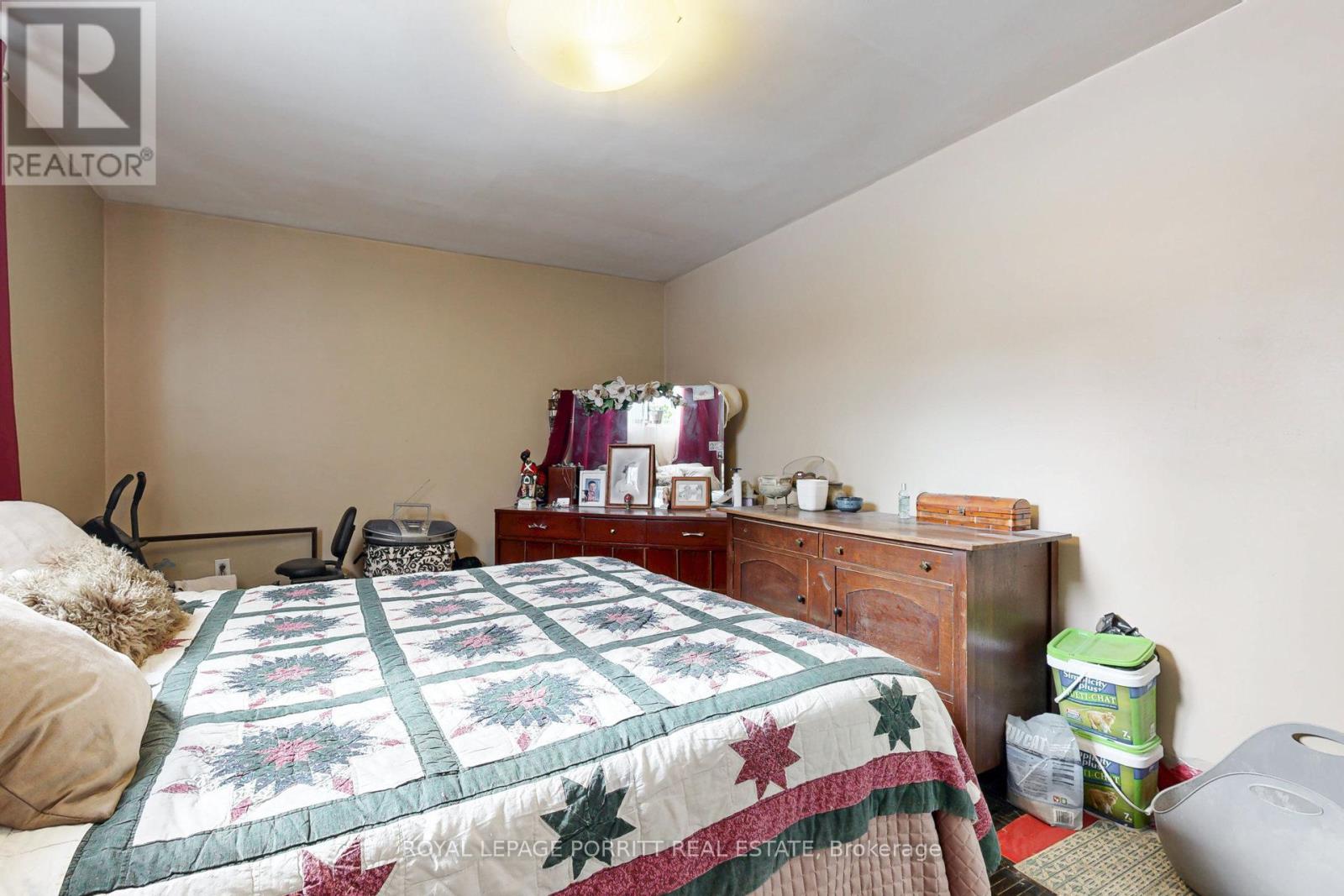 15 Muskoka Avenue, Toronto (Long Branch), Ontario  M8W 1H4 - Photo 20 - W12189687