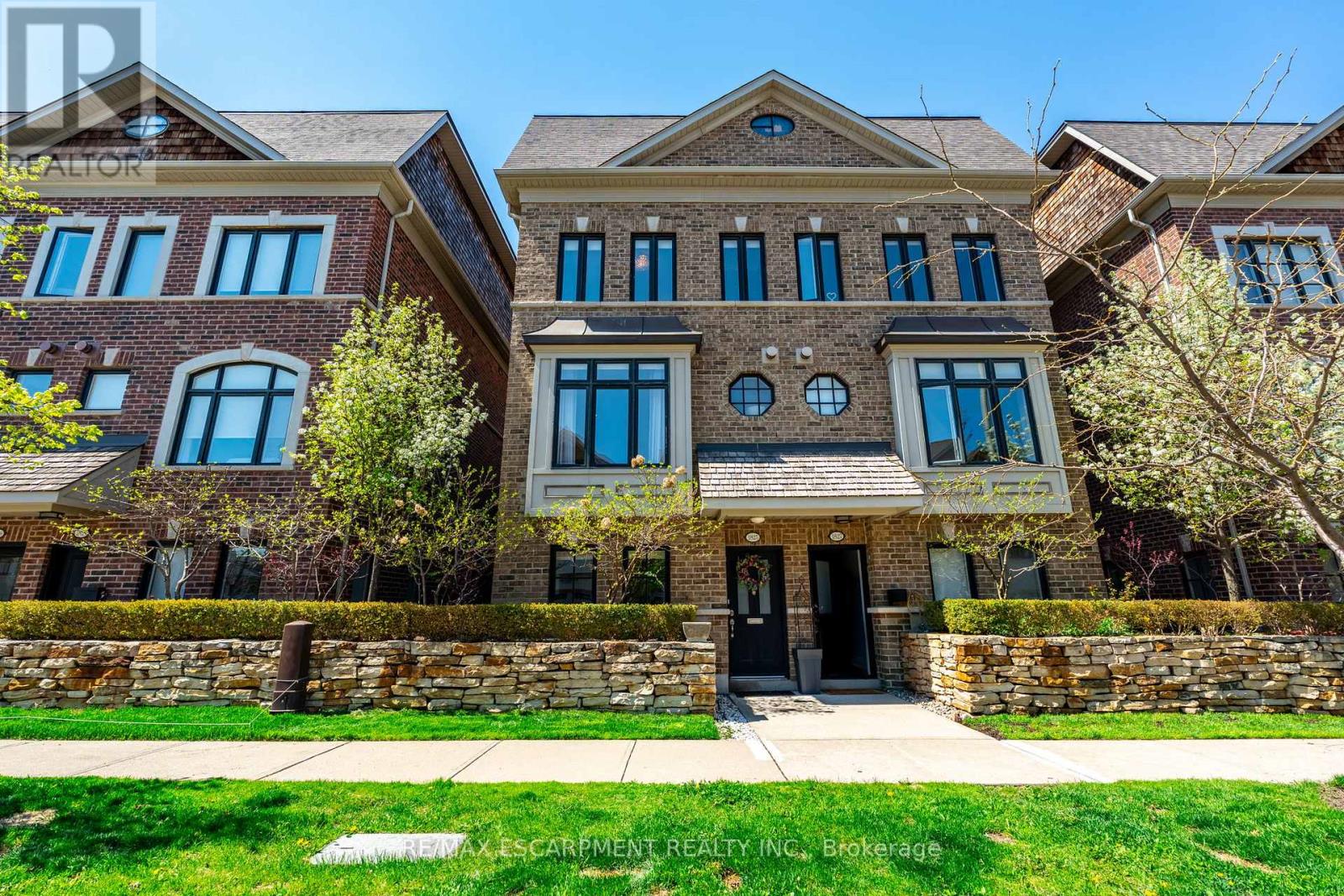 1825 Pagehurst Avenue, Mississauga, Ontario  L4X 1Y5 - Photo 36 - W12189750