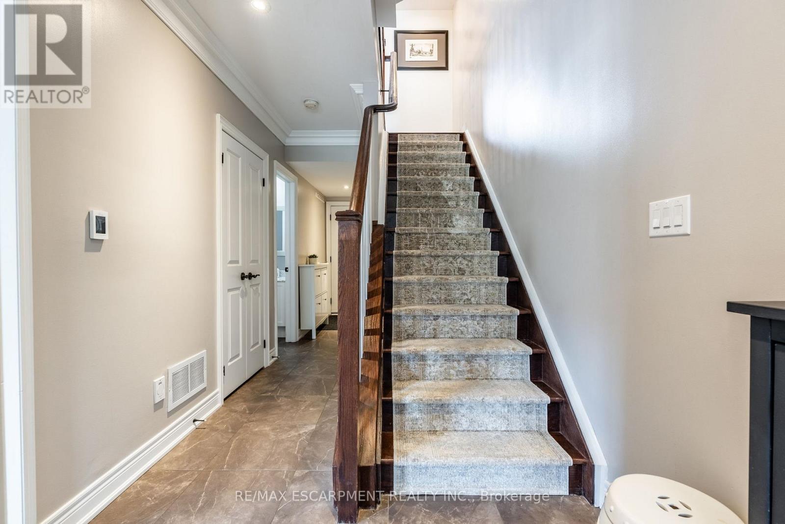 1825 Pagehurst Avenue, Mississauga, Ontario  L4X 1Y5 - Photo 7 - W12189750