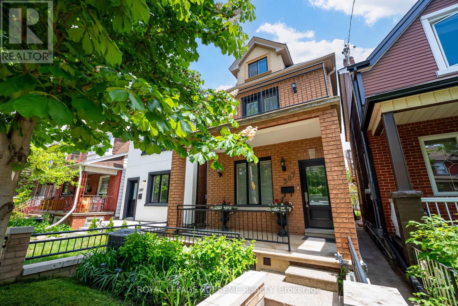 587 ST CLARENS AVENUE, Toronto, Ontario