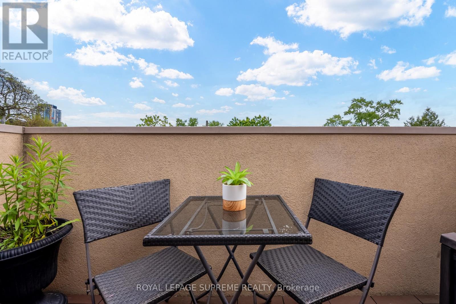 587 St Clarens Avenue, Toronto, Ontario  M6H 3W9 - Photo 22 - W12189759