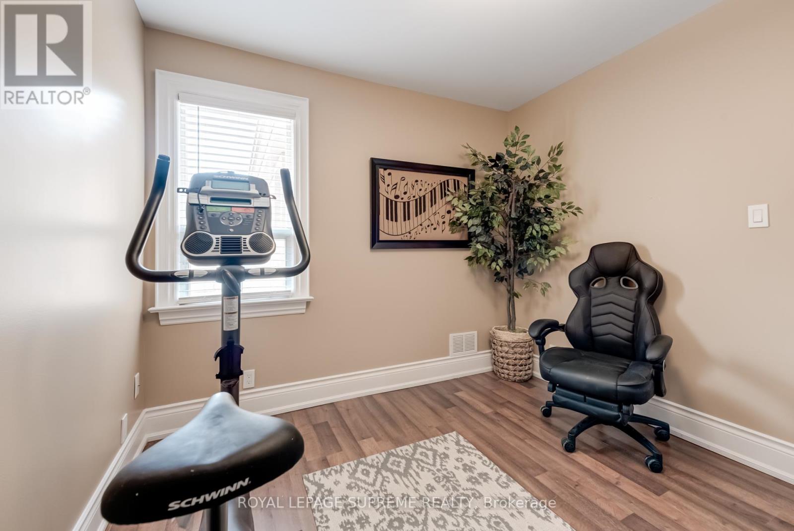 587 St Clarens Avenue, Toronto, Ontario  M6H 3W9 - Photo 28 - W12189759