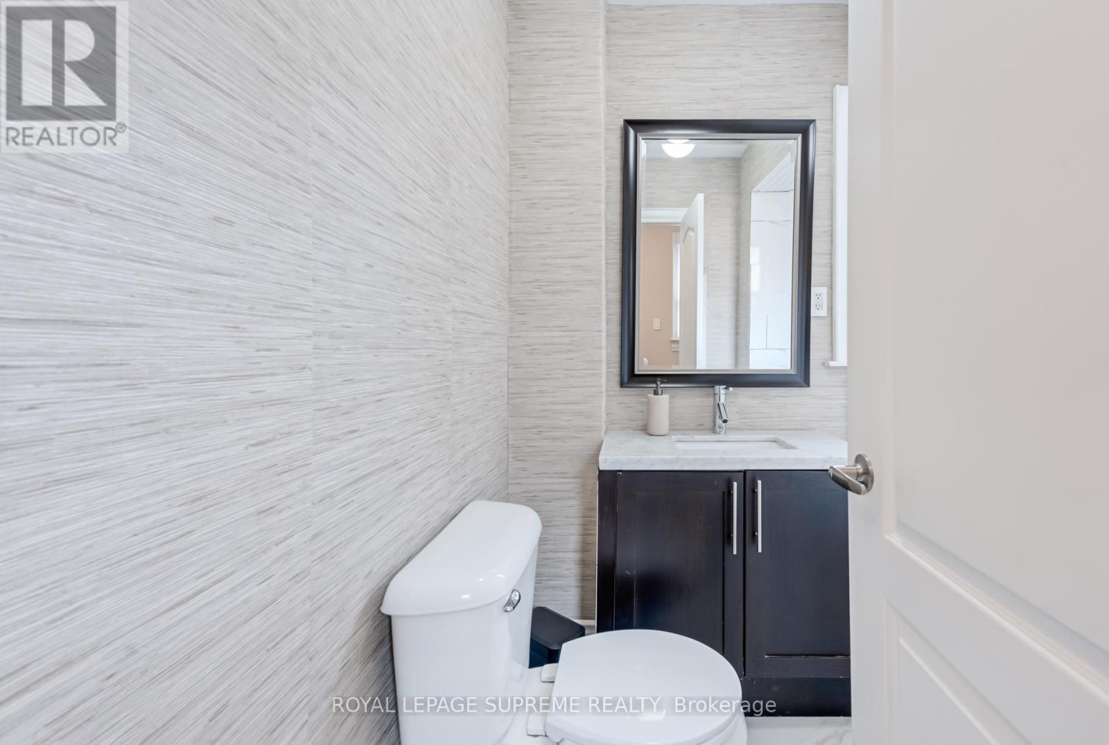 587 St Clarens Avenue, Toronto, Ontario  M6H 3W9 - Photo 29 - W12189759