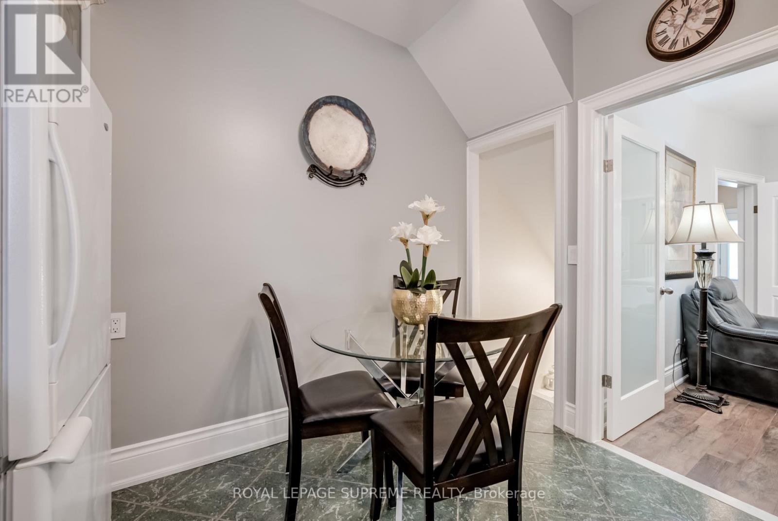 587 St Clarens Avenue, Toronto, Ontario  M6H 3W9 - Photo 8 - W12189759