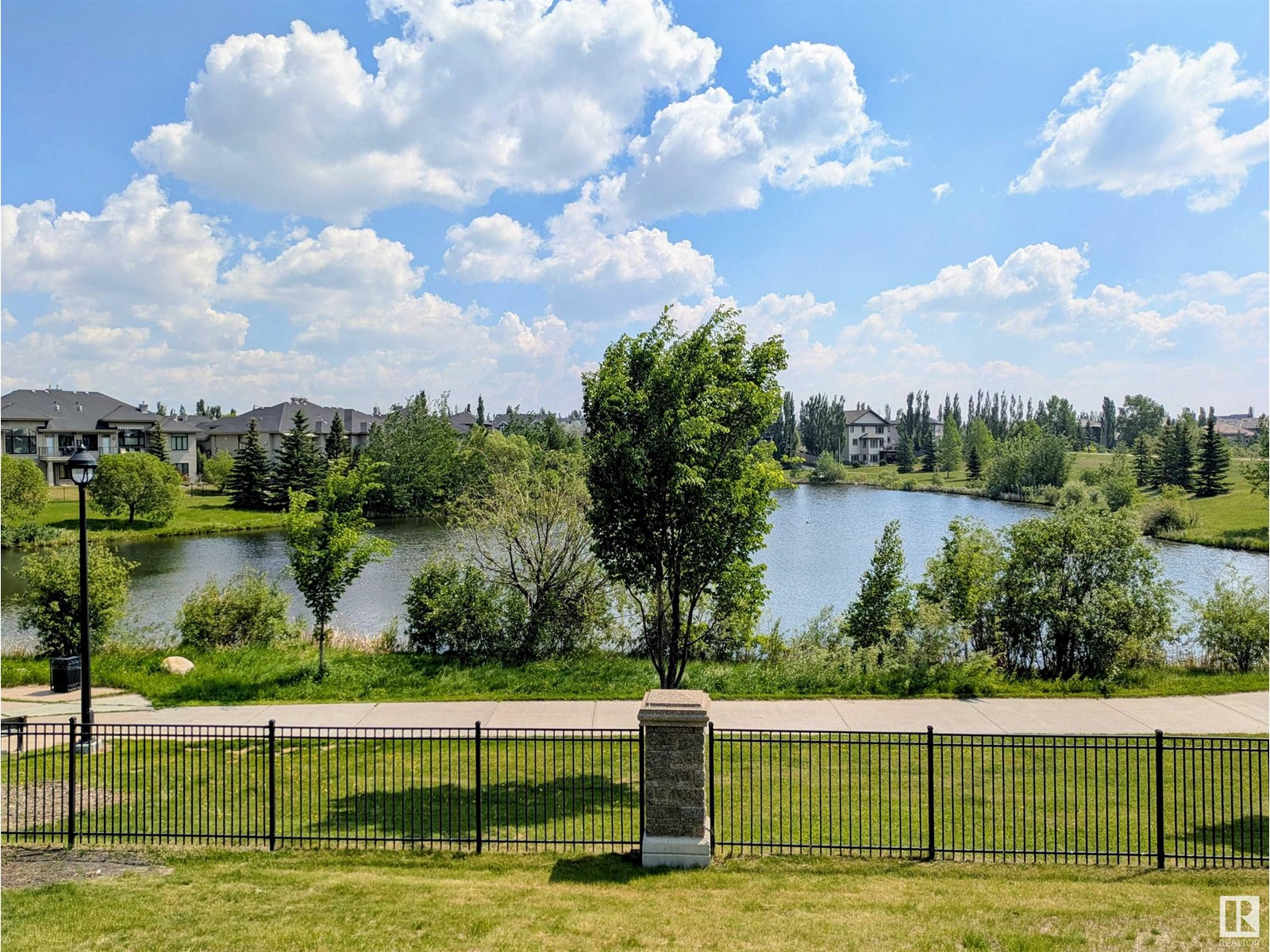 #237 6079 Maynard Wy Nw, Edmonton, Alberta  T6R 0S5 - Photo 2 - E4425107