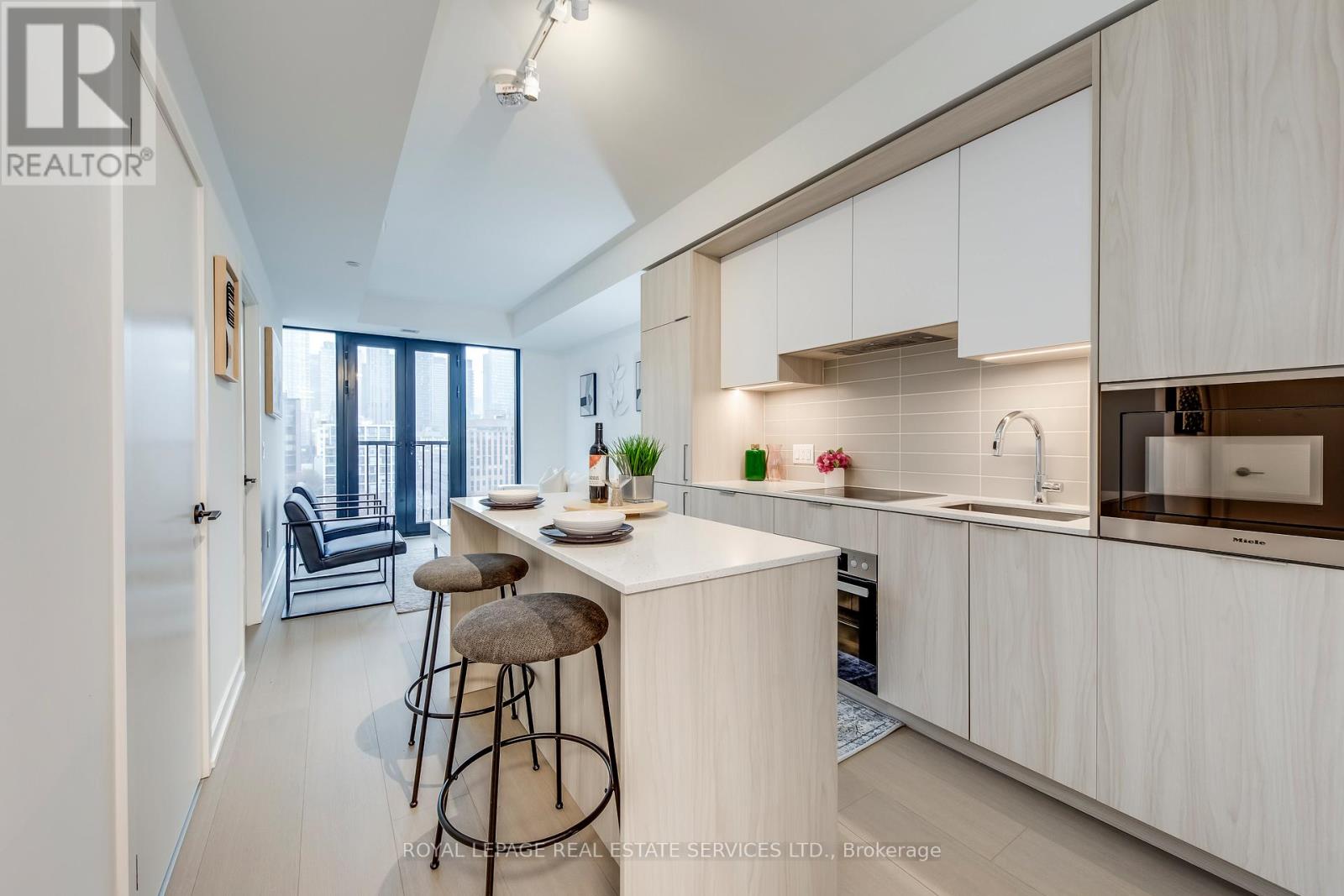 1004 - 123 Portland Street, Toronto, Ontario  M5V 0V9 - Photo 5 - C12049852