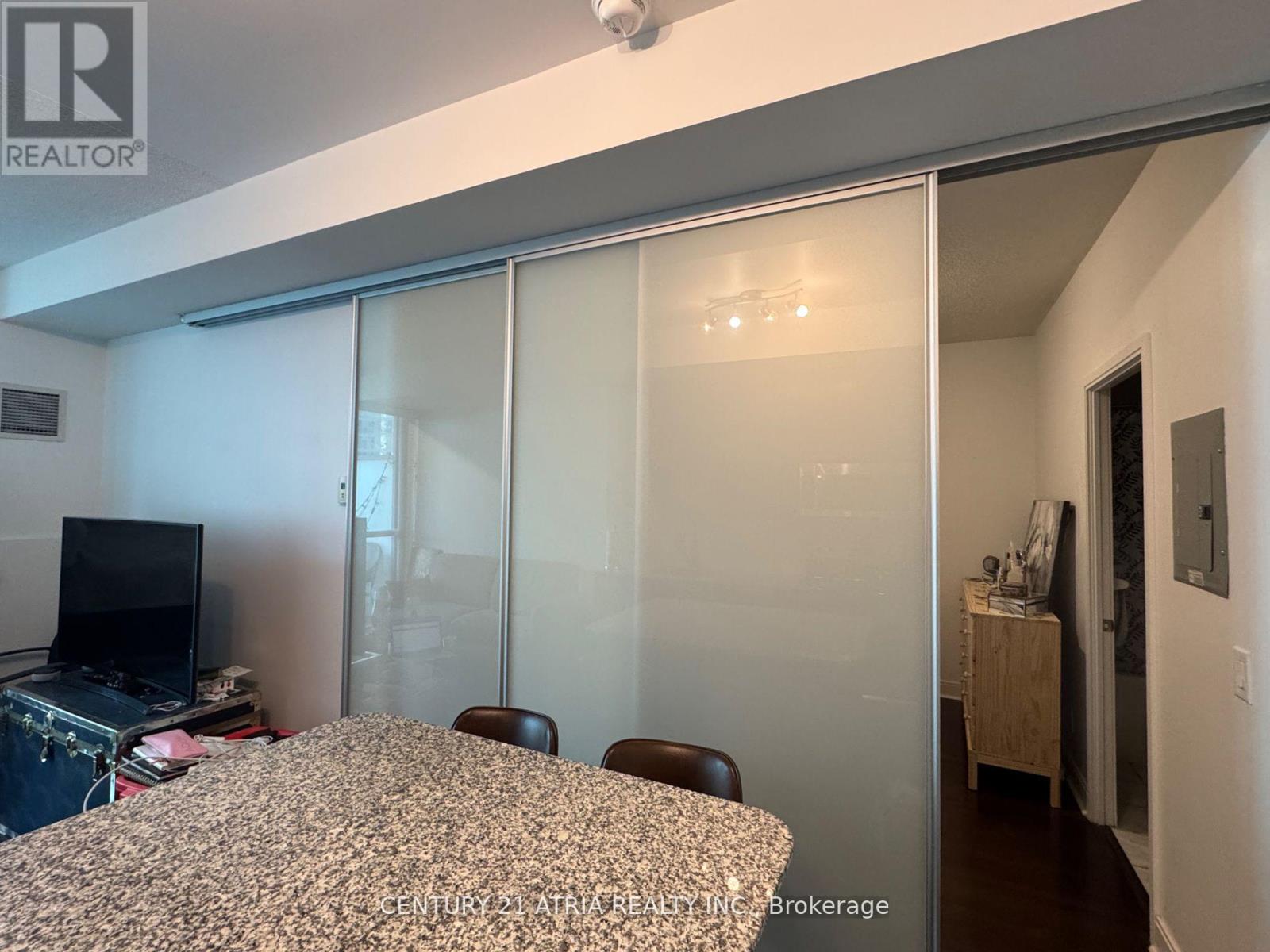 1305 - 1 Scott Street, Toronto, Ontario  M5E 1A1 - Photo 10 - C12189035