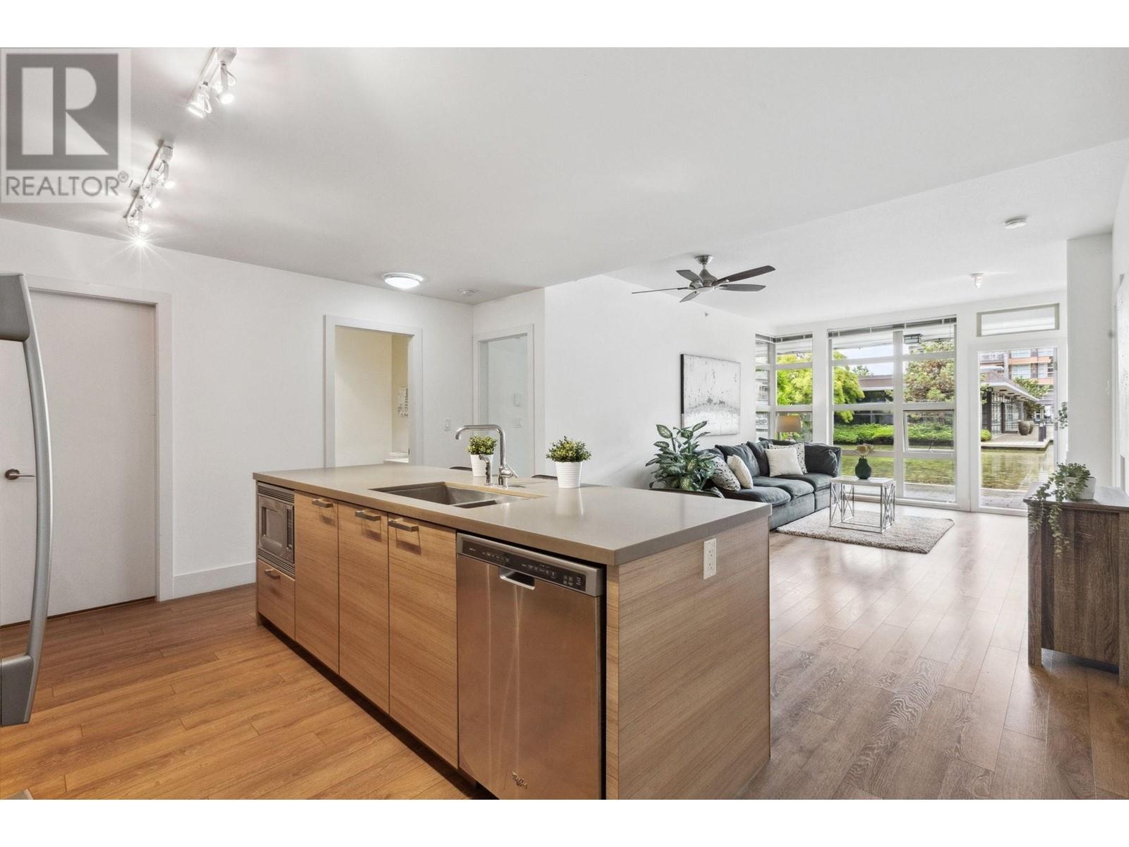 115 3606 Aldercrest Drive, North Vancouver, British Columbia  V7G 0A3 - Photo 11 - R3009735