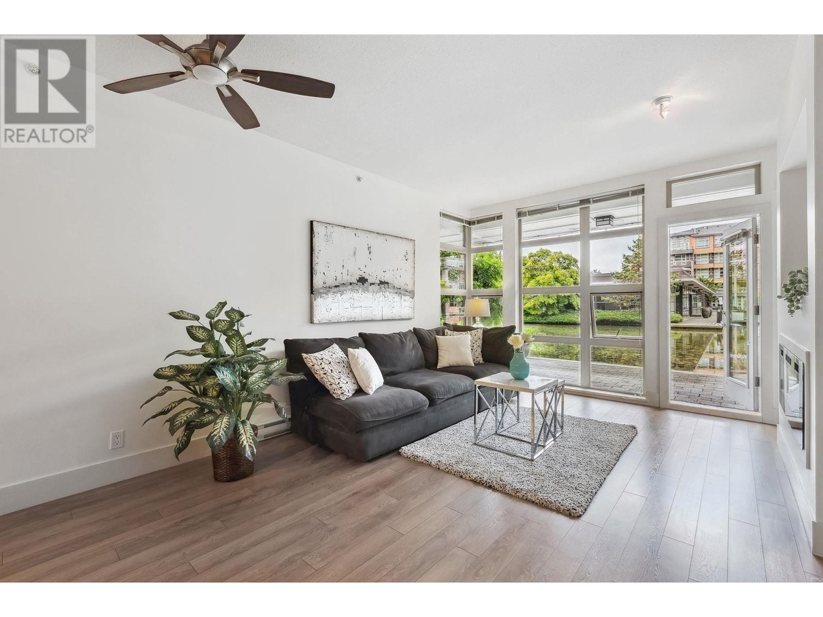 115 3606 Aldercrest Drive, North Vancouver, British Columbia  V7G 0A3 - Photo 2 - R3009735