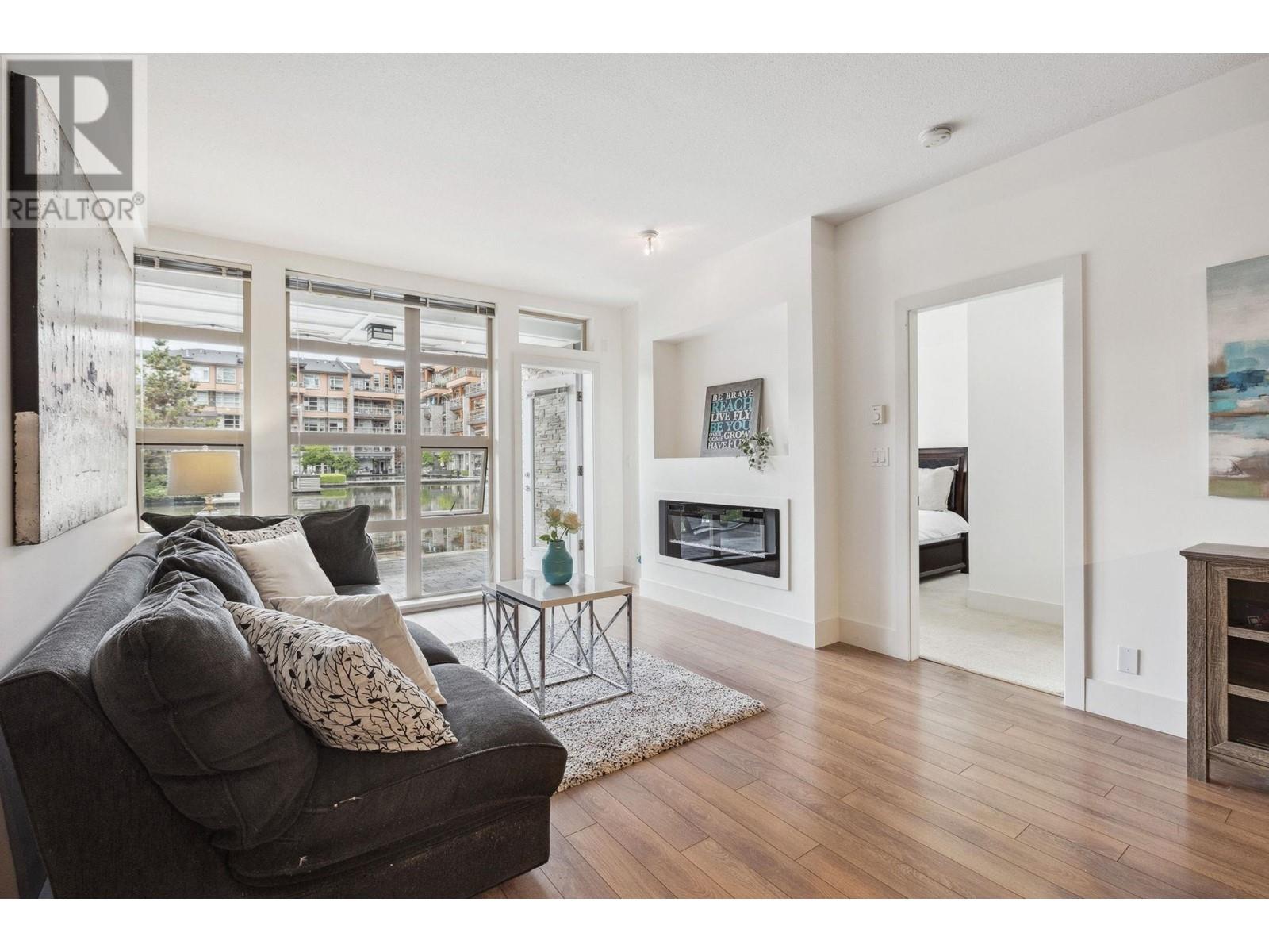 115 3606 Aldercrest Drive, North Vancouver, British Columbia  V7G 0A3 - Photo 4 - R3009735