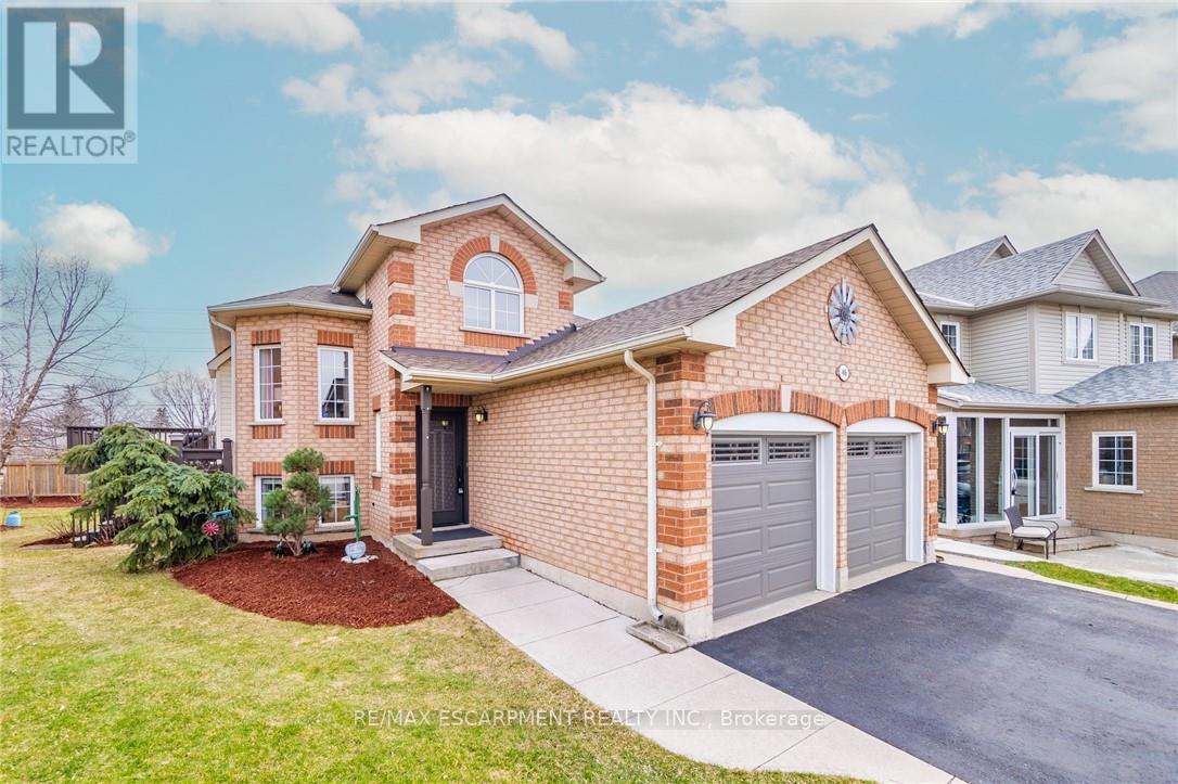 46 Pentland Road, Hamilton, Ontario  L8B 0P7 - Photo 1 - X12189582