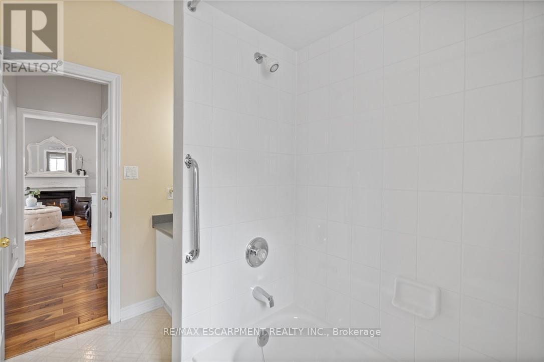 46 Pentland Road, Hamilton, Ontario  L8B 0P7 - Photo 26 - X12189582