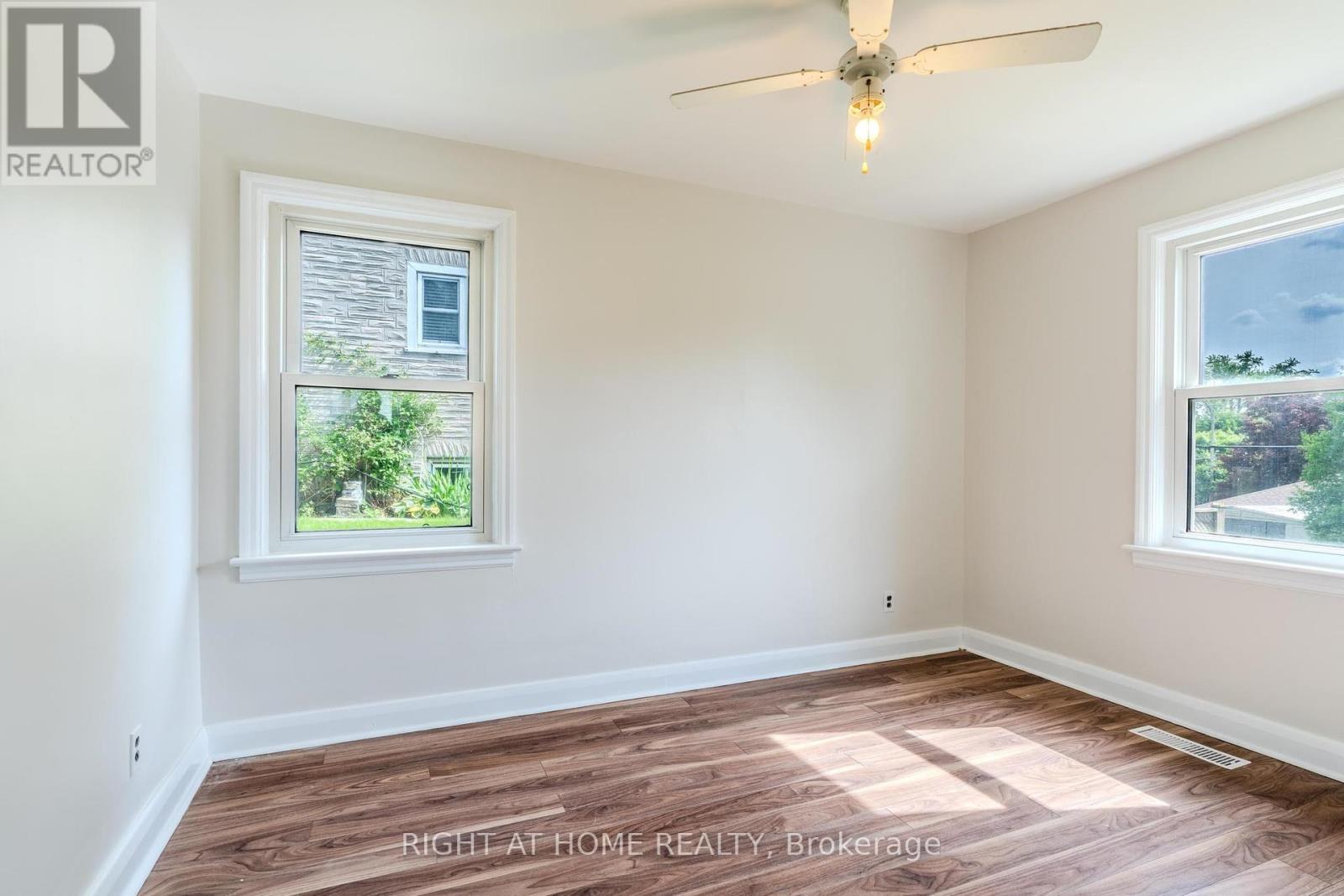 94 Beech Avenue, Cambridge, Ontario  N3C 1X5 - Photo 17 - X12189641