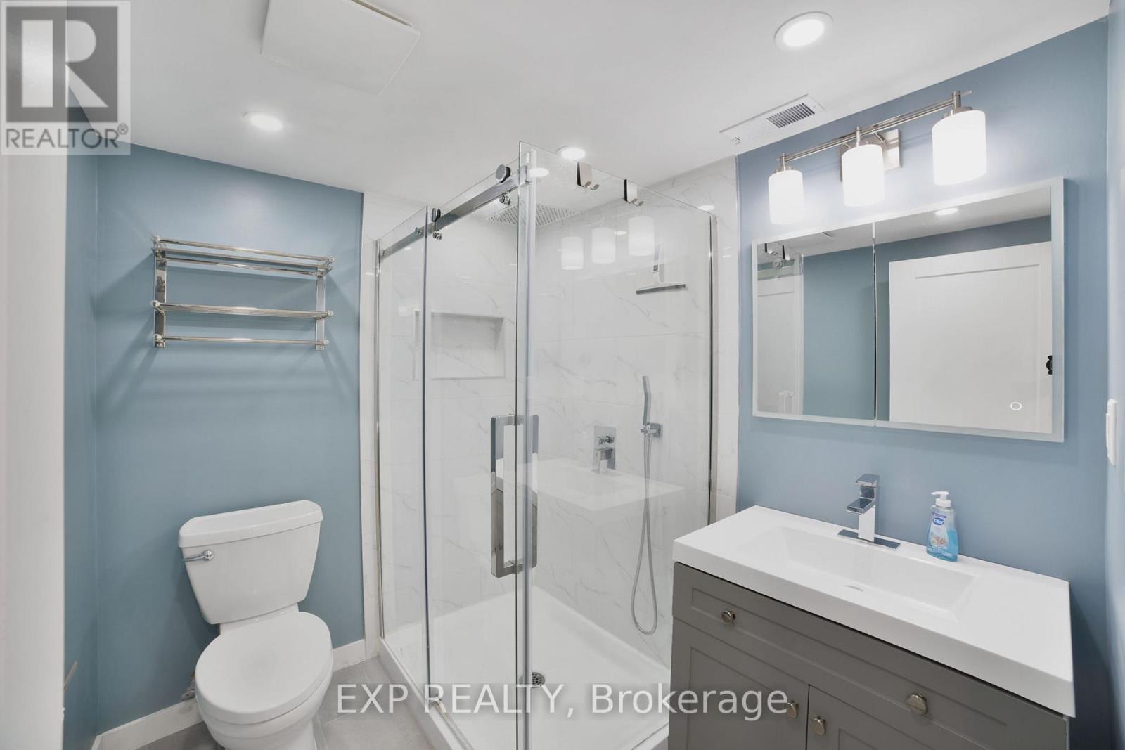 250 West 31st Street, Hamilton, Ontario  L9C 5G4 - Photo 32 - X12189663