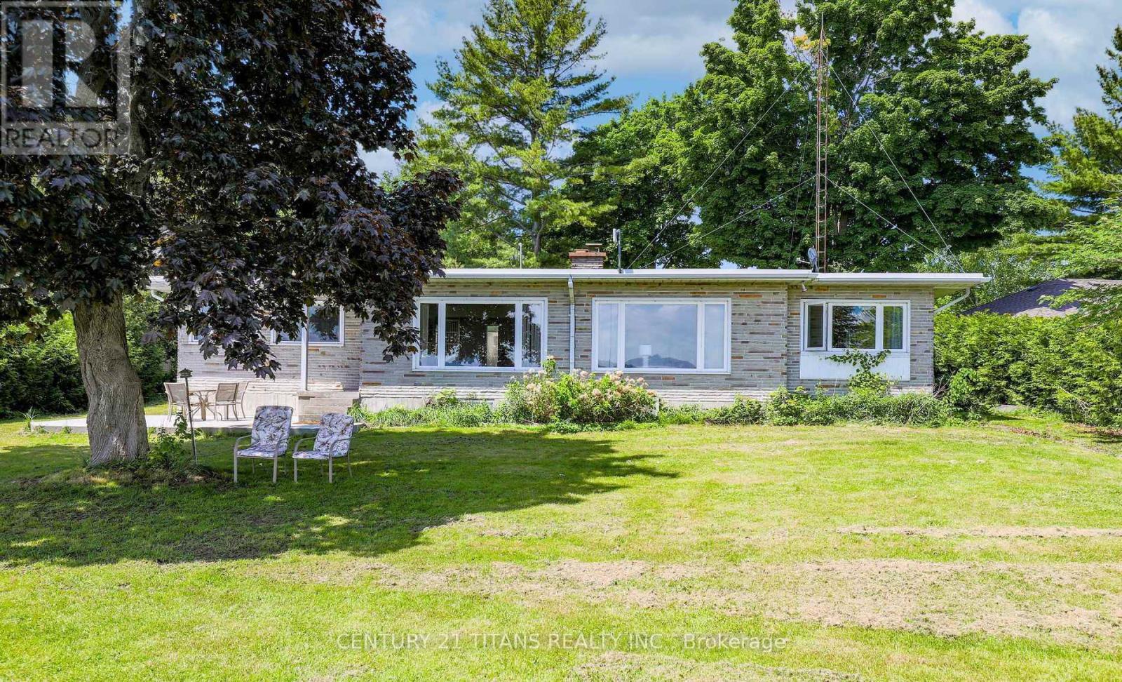 21 Glassford Road, Kawartha Lakes (Mariposa), Ontario  K0M 2C0 - Photo 3 - X12189715