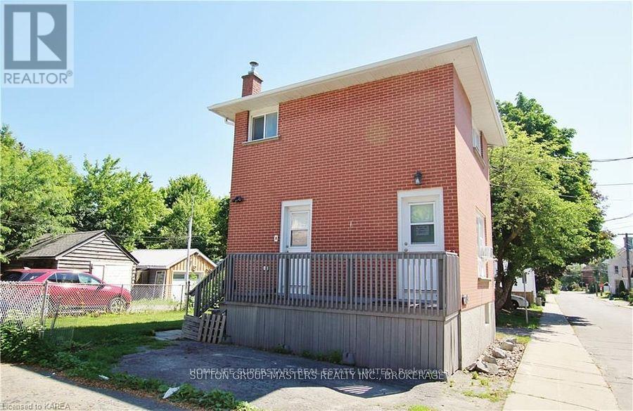 275 RAGLAN ROAD, Kingston, Ontario