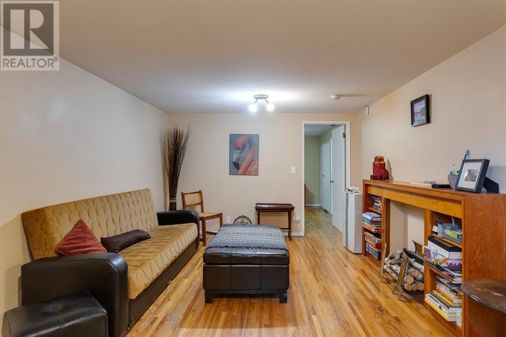 2009 22 Avenue Nw, Calgary, Alberta  T2M 1S1 - Photo 26 - A2225914