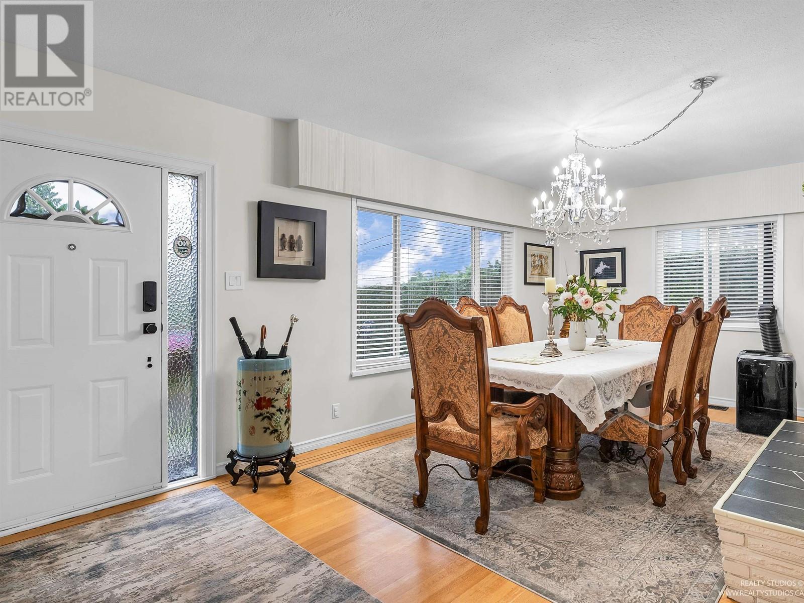 Property at 7774 BERKLEY STREET image 2