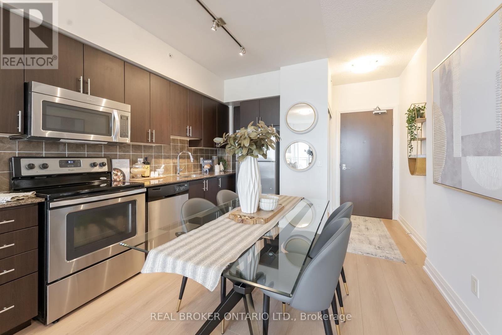809 - 75 North Park Road, Vaughan, Ontario  L4J 0H8 - Photo 7 - N12160011