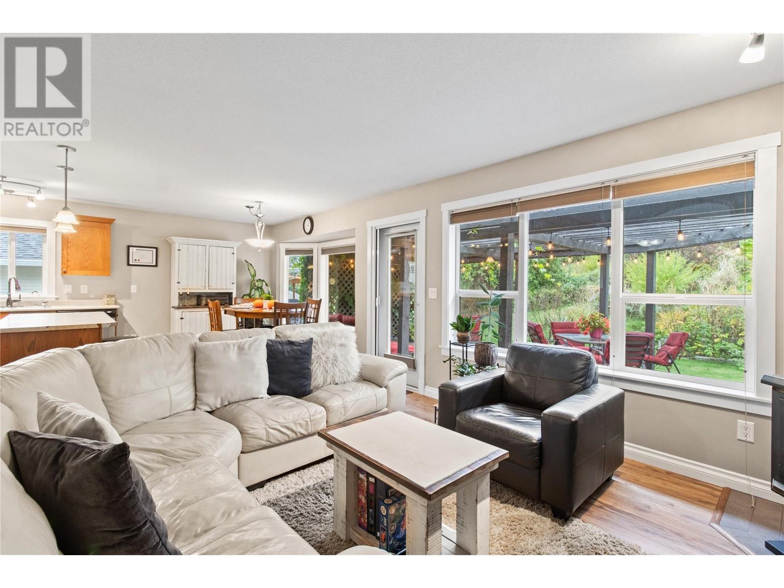 801 20 Street Ne Unit# 36, Salmon Arm, British Columbia  V1E 2R7 - Photo 8 - 10350013