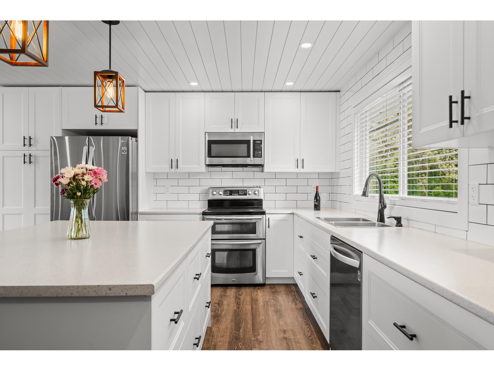 18296 59a Avenue, Surrey, British Columbia  V3S 5M5 - Photo 8 - R3009786