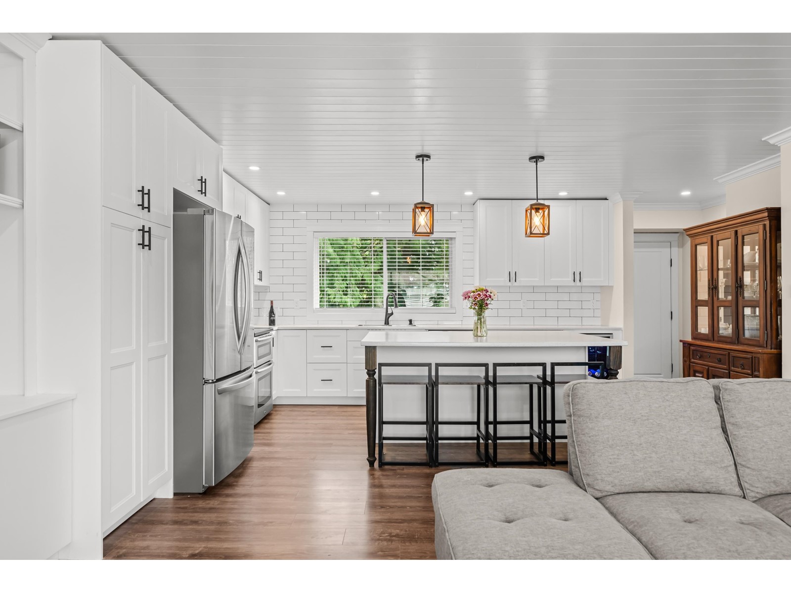 18296 59a Avenue, Surrey, British Columbia  V3S 5M5 - Photo 5 - R3009786