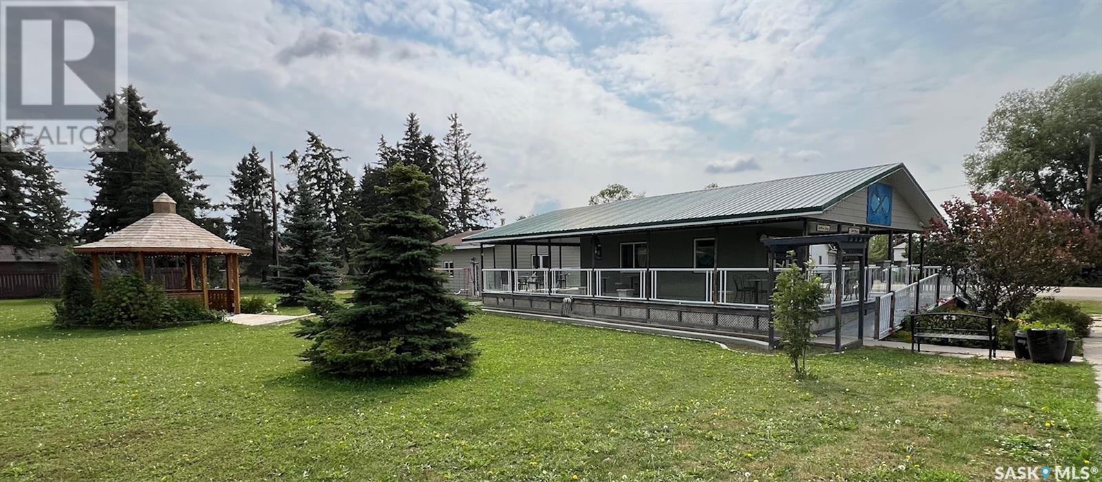 Property at 217 Railway AVENUE image 1