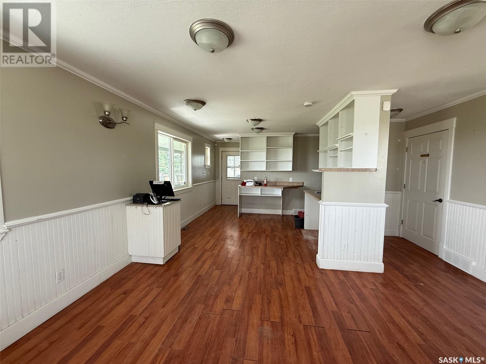 Property at 217 Railway AVENUE image 2