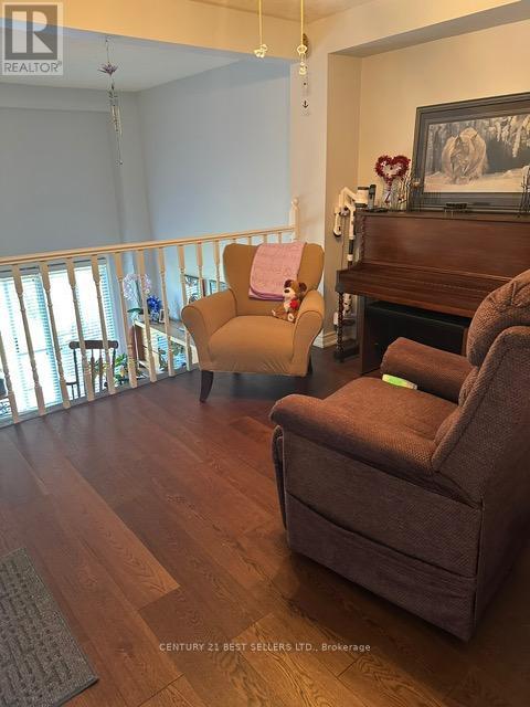 7 - 6040 Montevideo Road, Mississauga (Meadowvale), Ontario  L5N 2T4 - Photo 4 - W12189005