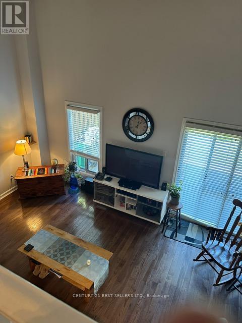 7 - 6040 Montevideo Road, Mississauga (Meadowvale), Ontario  L5N 2T4 - Photo 5 - W12189005