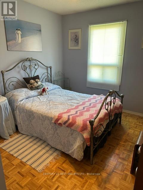 7 - 6040 Montevideo Road, Mississauga (Meadowvale), Ontario  L5N 2T4 - Photo 9 - W12189005