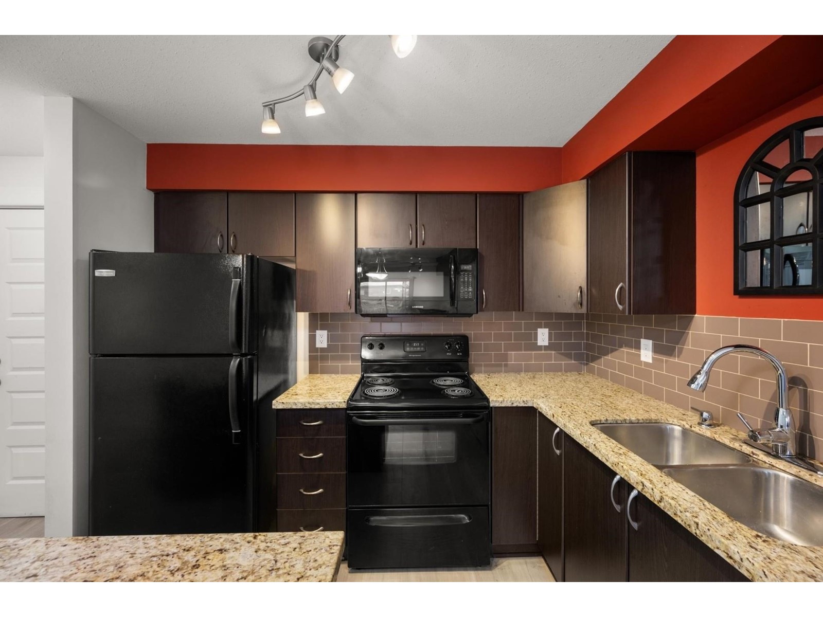 308 2515 Park Drive, Abbotsford, British Columbia  V2S 0B2 - Photo 10 - R3009594