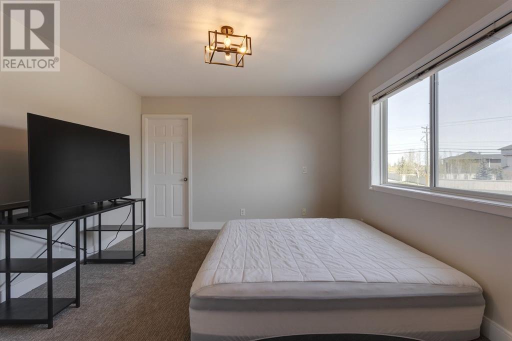 226 Rockborough Green Nw, Calgary, Alberta  T3G 5S9 - Photo 24 - A2219644
