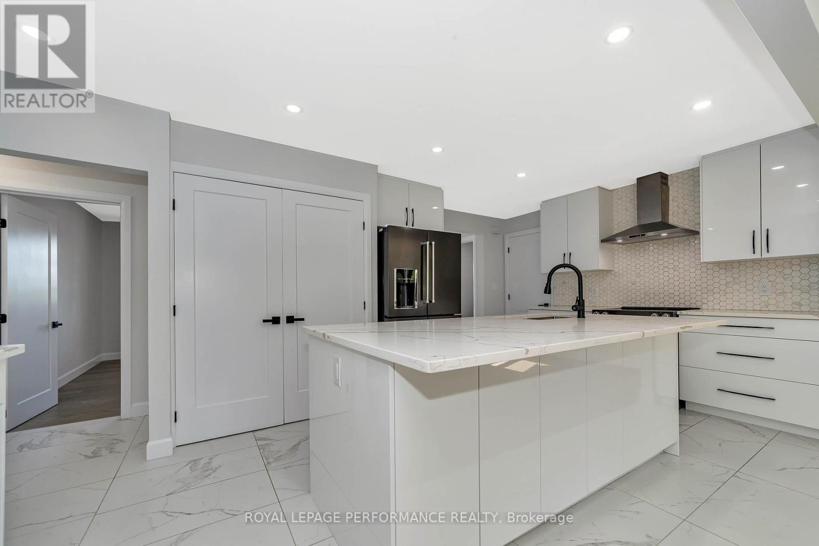 6200 Russell Road, Ottawa, Ontario  K0A 1K0 - Photo 11 - X12189852