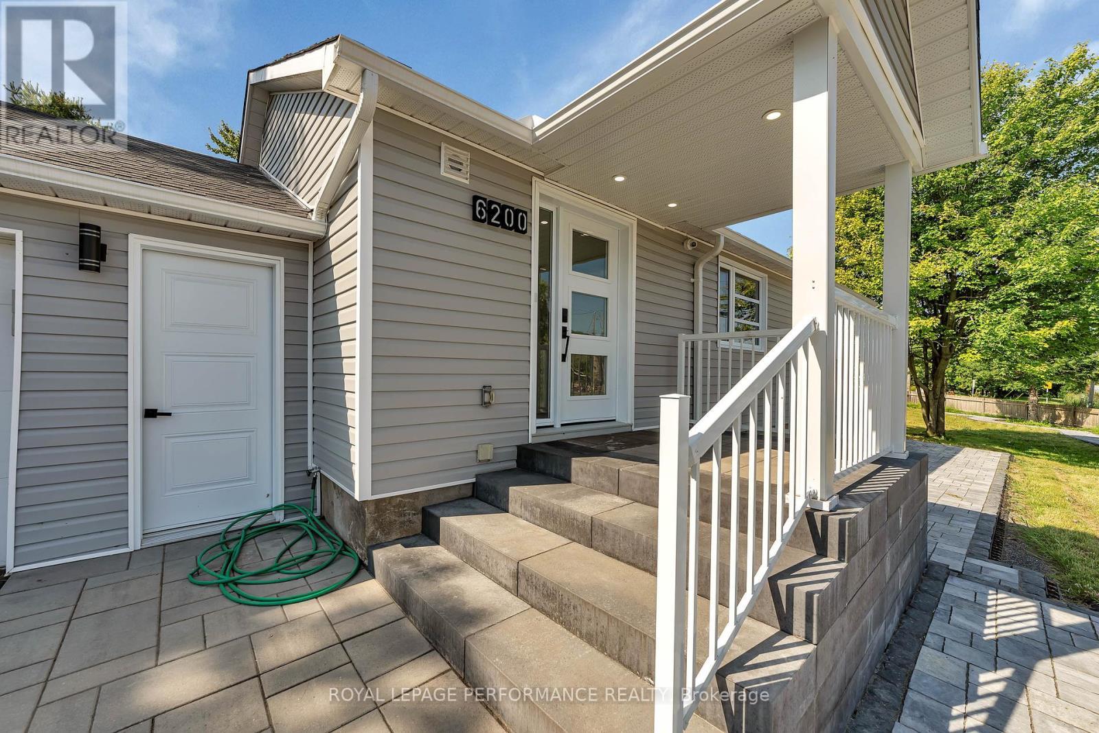6200 Russell Road, Ottawa, Ontario  K0A 1K0 - Photo 2 - X12189852