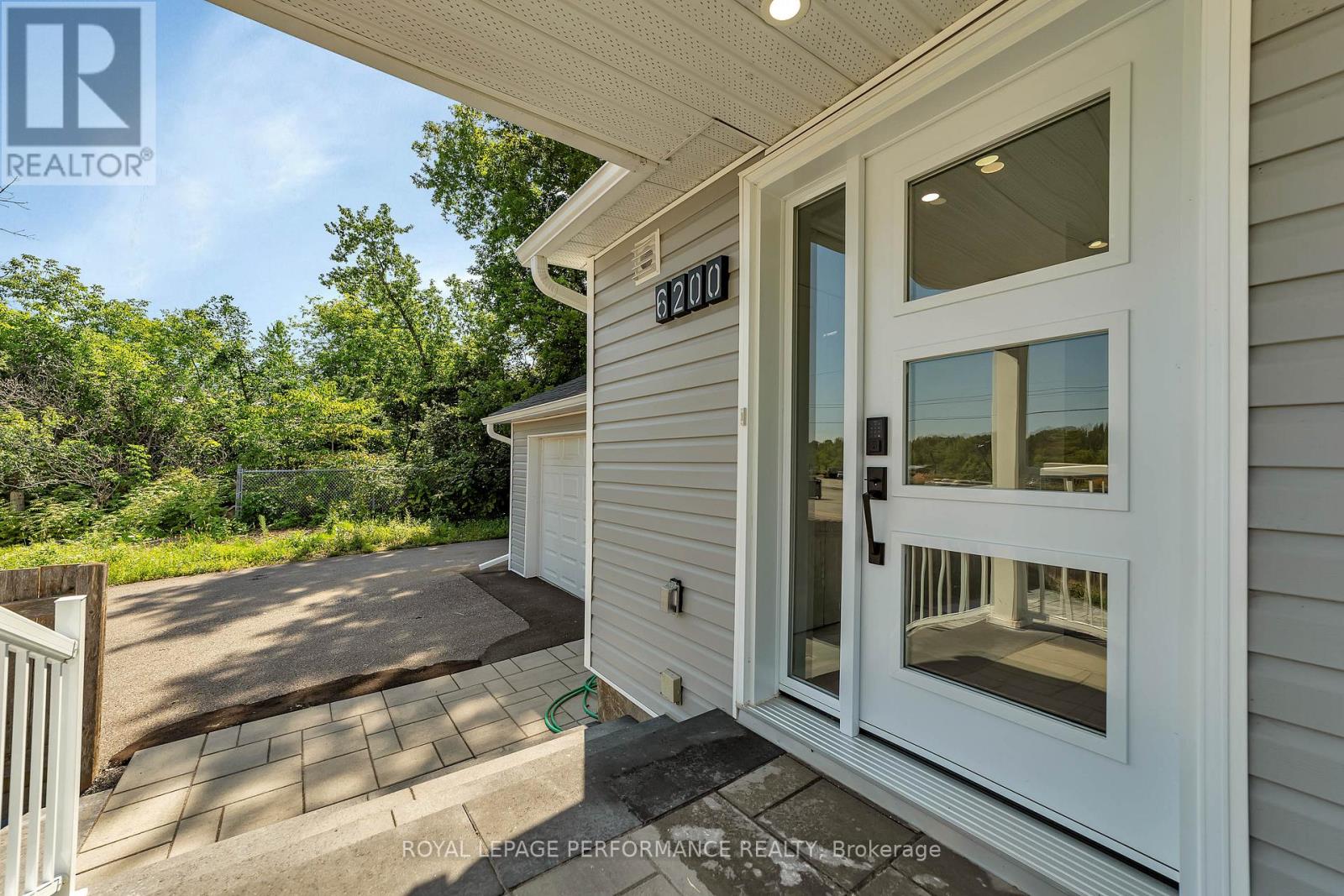 6200 Russell Road, Ottawa, Ontario  K0A 1K0 - Photo 3 - X12189852