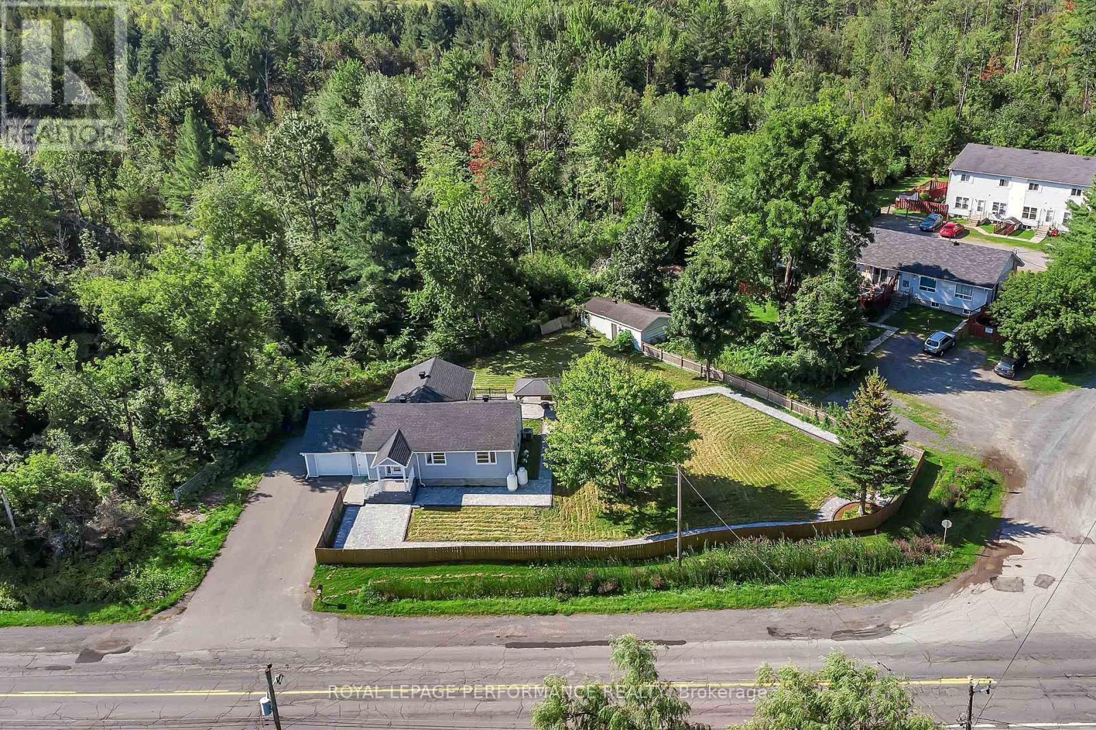 6200 Russell Road, Ottawa, Ontario  K0A 1K0 - Photo 4 - X12189852