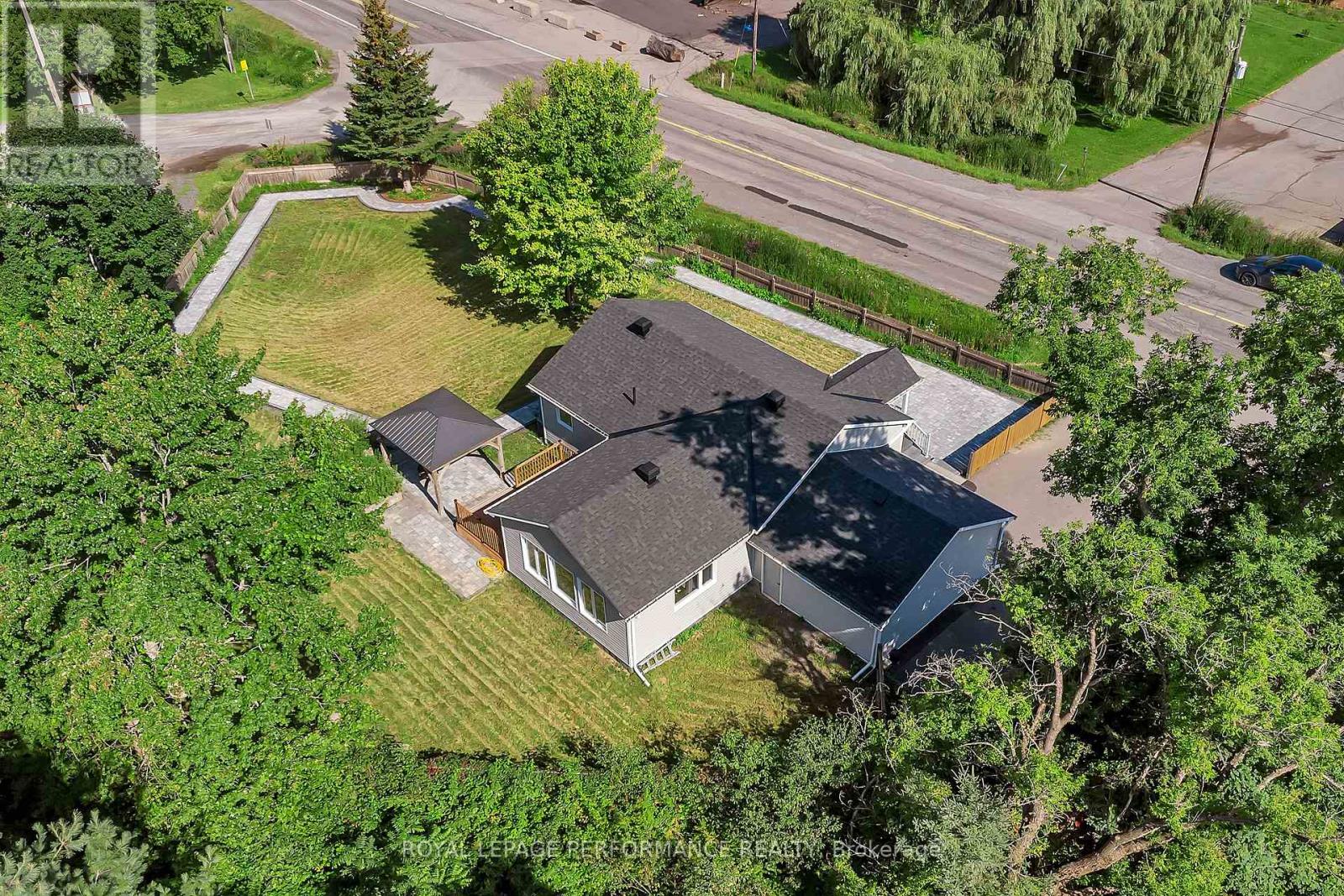 6200 Russell Road, Ottawa, Ontario  K0A 1K0 - Photo 5 - X12189852