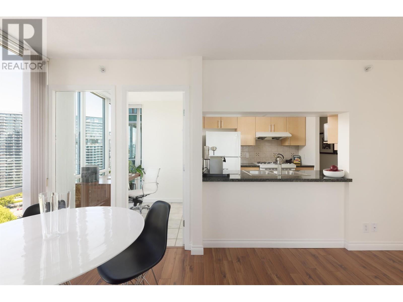 2106 1077 Marinaside Crescent, Vancouver, British Columbia  V6Z 2Z5 - Photo 10 - R3007692