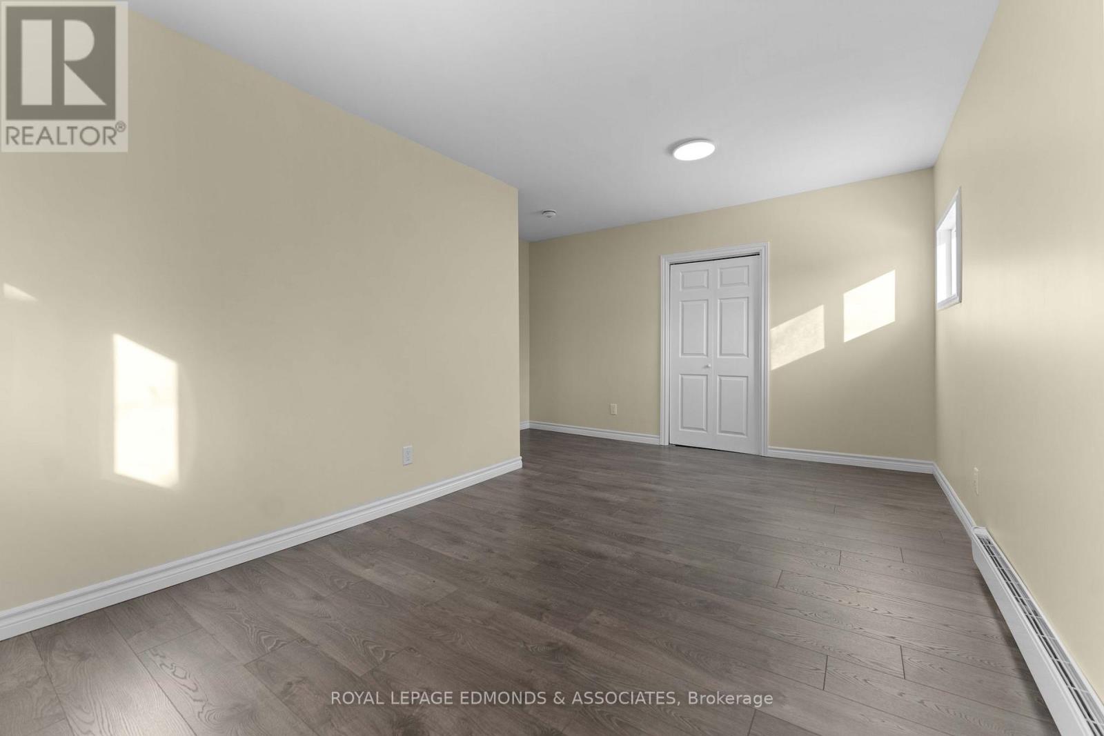 256 Renfrew Street, Pembroke, Ontario  K8A 5S1 - Photo 17 - X12189718