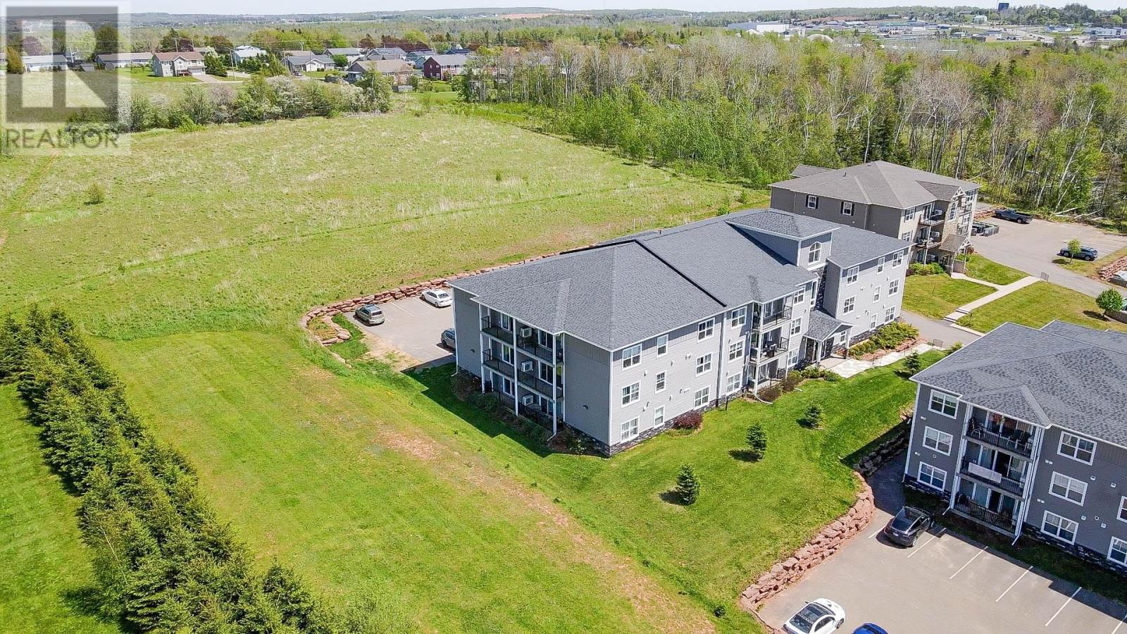 205 208 Shakespeare Drive, Stratford, Prince Edward Island  C1B 4B7 - Photo 40 - 202513133