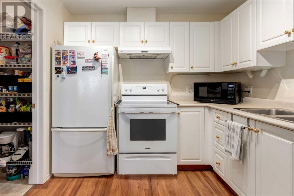 415, 5000 Somervale Court Sw, Calgary, Alberta  T2Y 4M1 - Photo 7 - A2208203