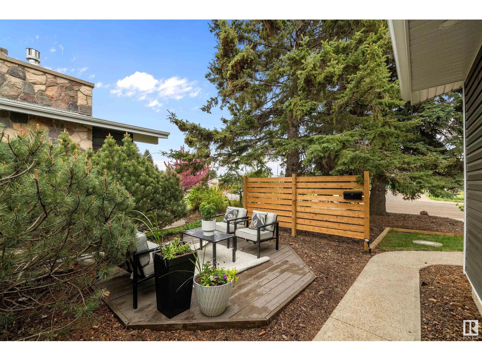 Property at 6916 97 AV NW image 1
