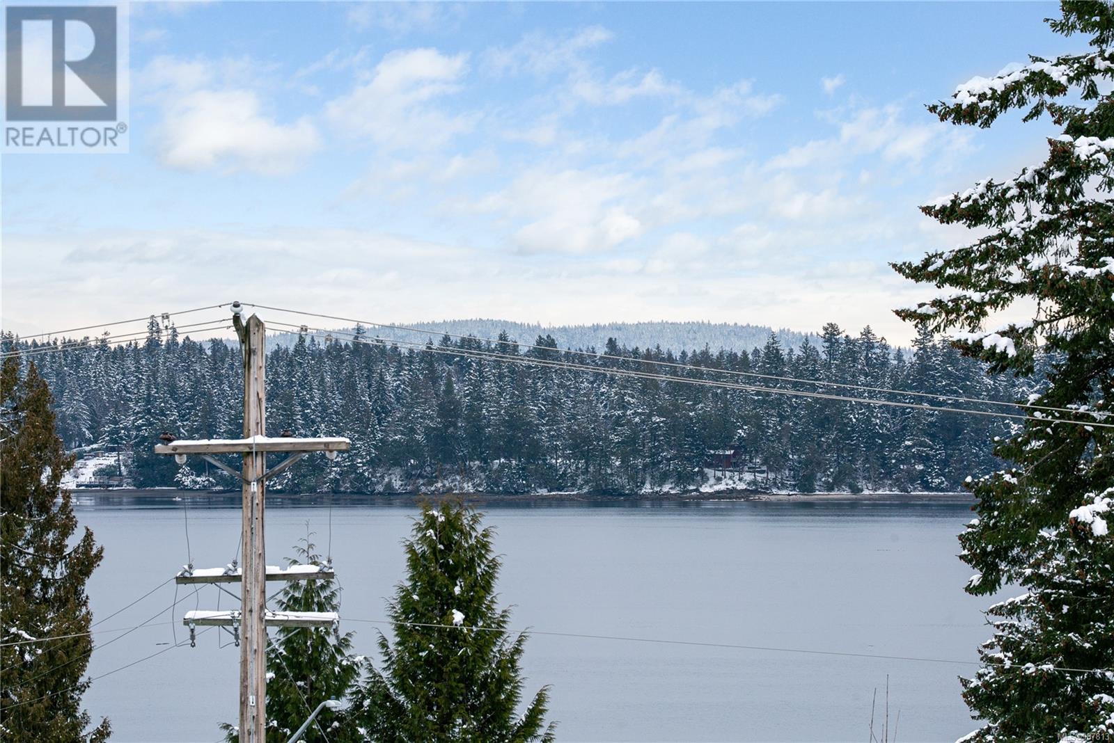 Property at 416 Strang Dr image 5