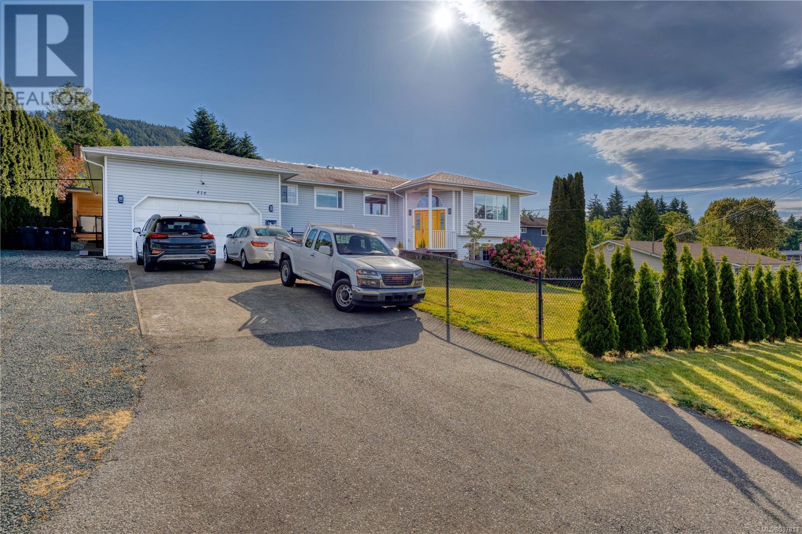 Property at 416 Strang Dr image 1