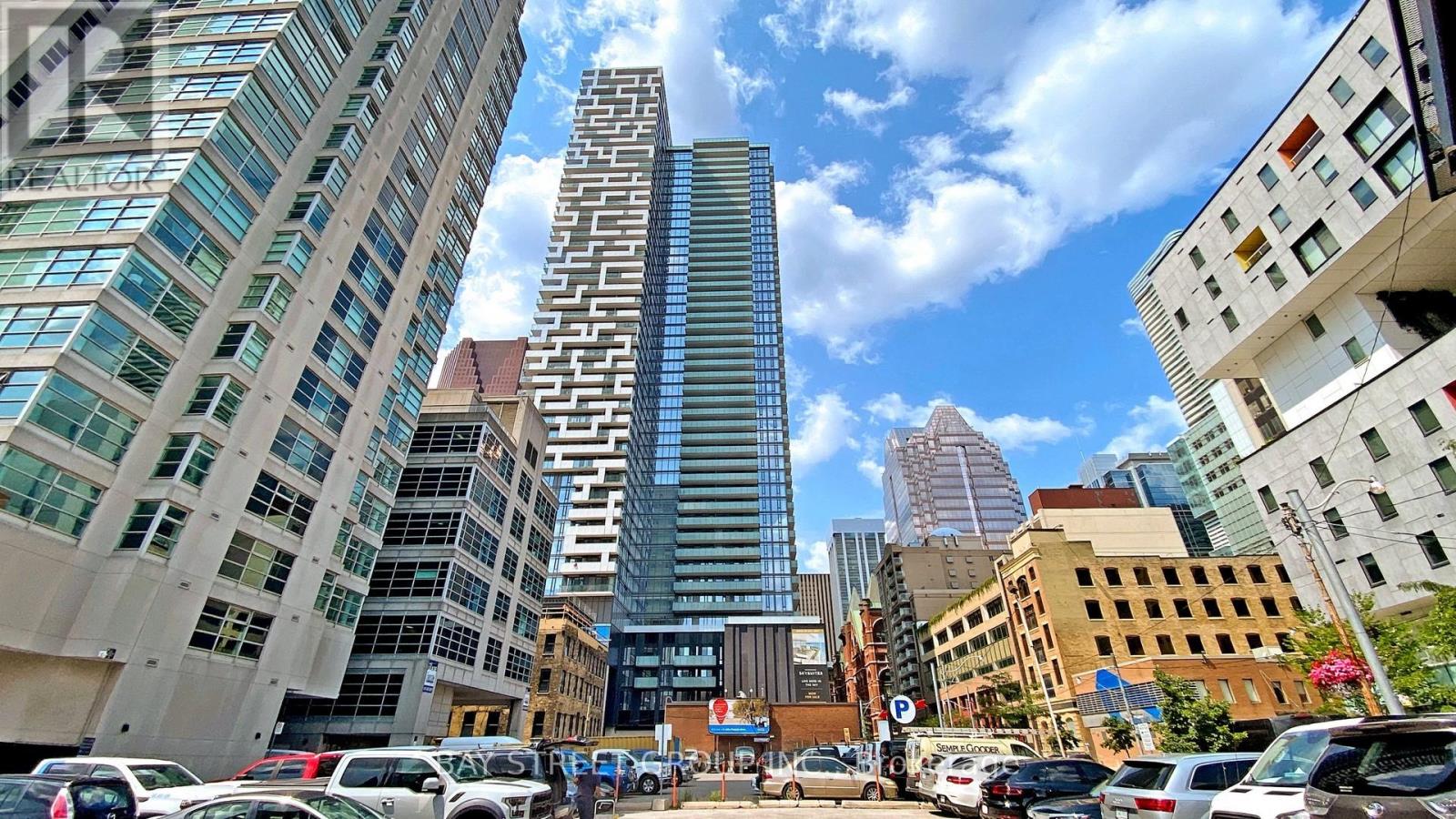 3204 - 25 Richmond Street E, Toronto, Ontario  M5C 1N7 - Photo 2 - C12186381